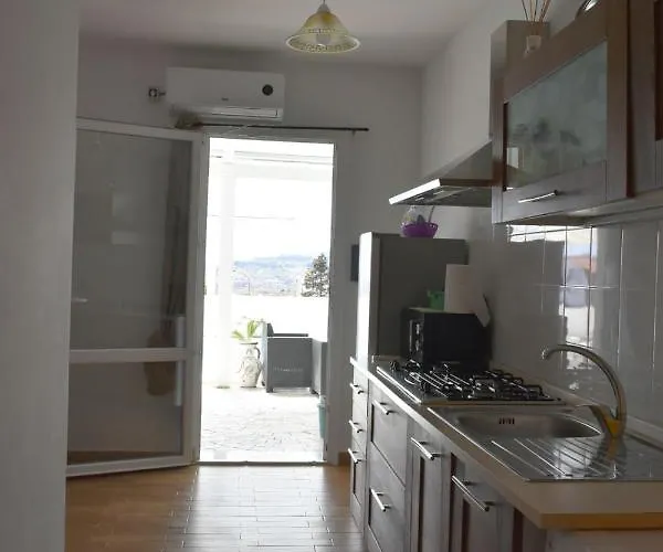 La Perla Dello Ionio 公寓式酒店 Satriano