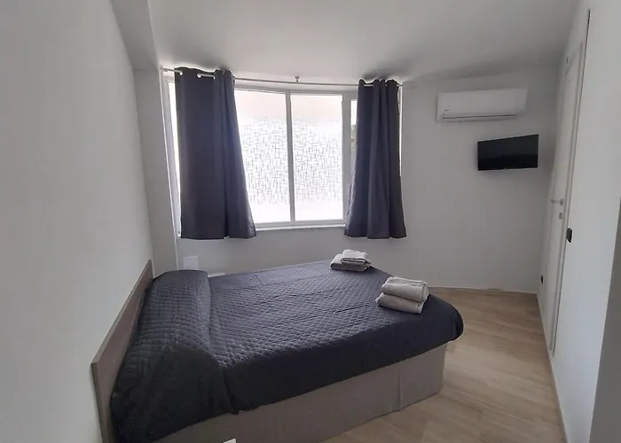 La Perla Dello Ionio 公寓式酒店 3*